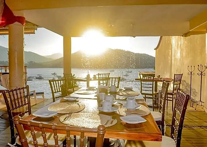 Del Pescador Hotel